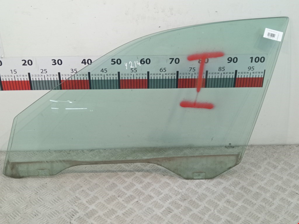 Стекло двери переднее левое BMW 5er 5 серия E39 1995-2004