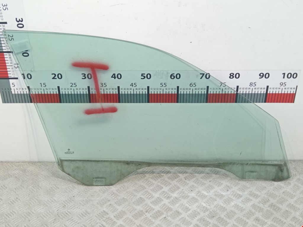 Стекло двери переднее левое BMW 5er 5 серия E39 1995-2004