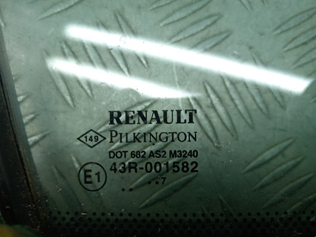 Стекло двери передней правой (форточка) RENAULT Modus 2004-2012