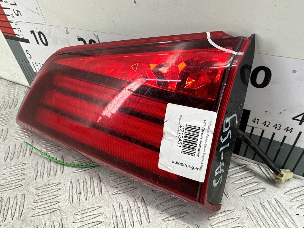 Фонарь задний внутренний левый MITSUBISHI Outlander GF0W 2012-н.в.