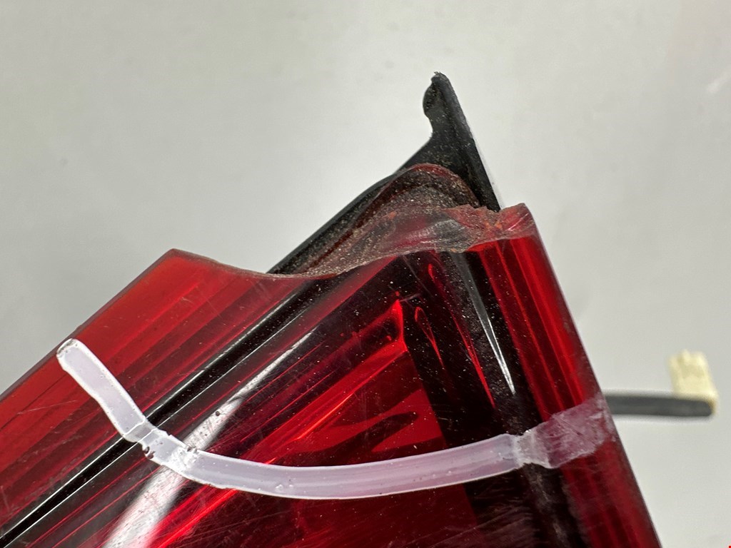 Фонарь задний внутренний левый MITSUBISHI Outlander GF0W 2012-н.в.