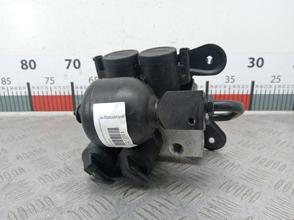 Блок клапанов гидроподвески Mercedes S-Class (W220) (1998-2005)