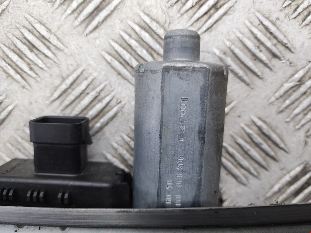 Стеклоподъемник задний правый OPEL Astra H/Family 2004-2015