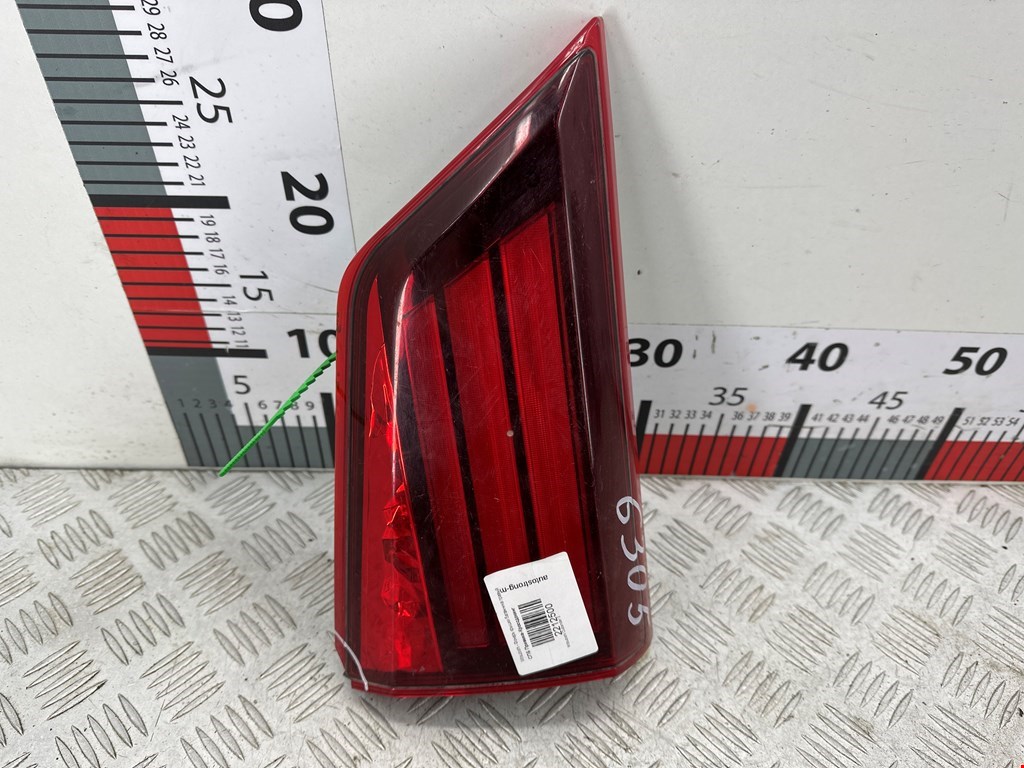 Фонарь крышки багажника правый Mitsubishi Outlander 3 (2012-2023)