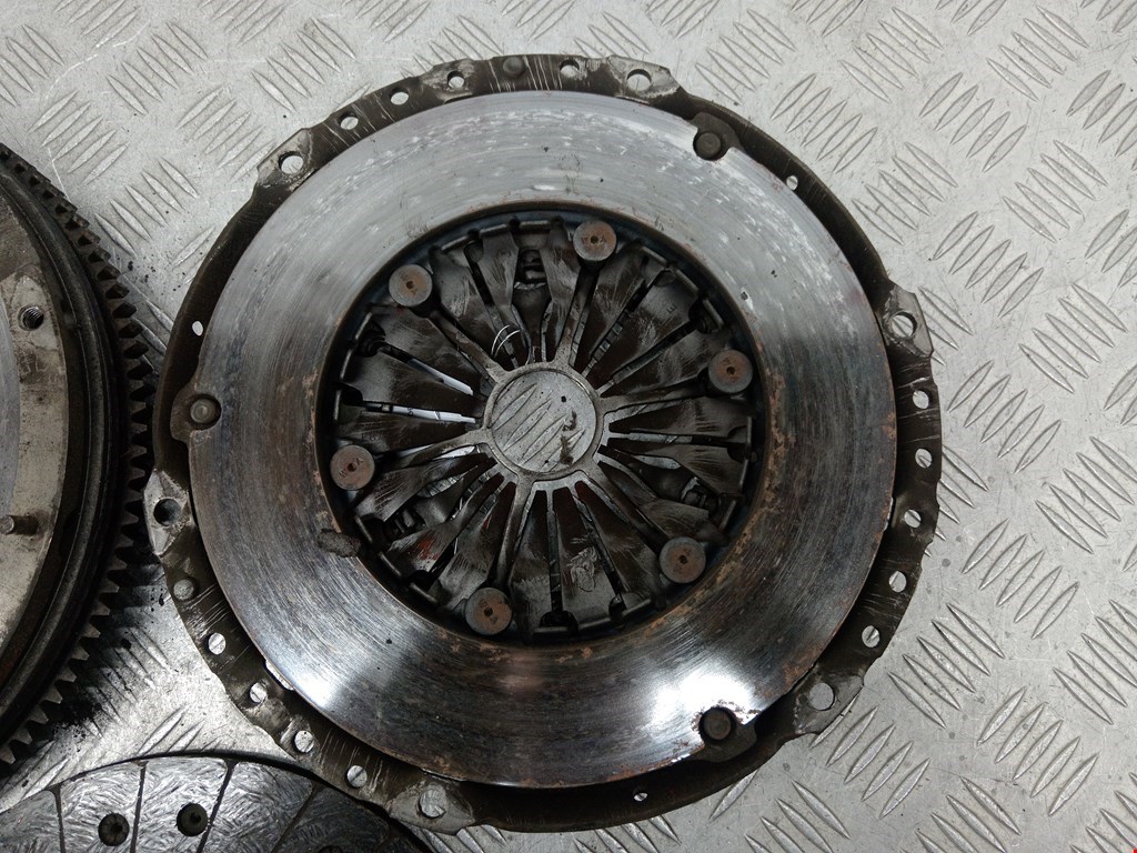 Маховик (демпфер сцепления) FORD Transit 2006-2014