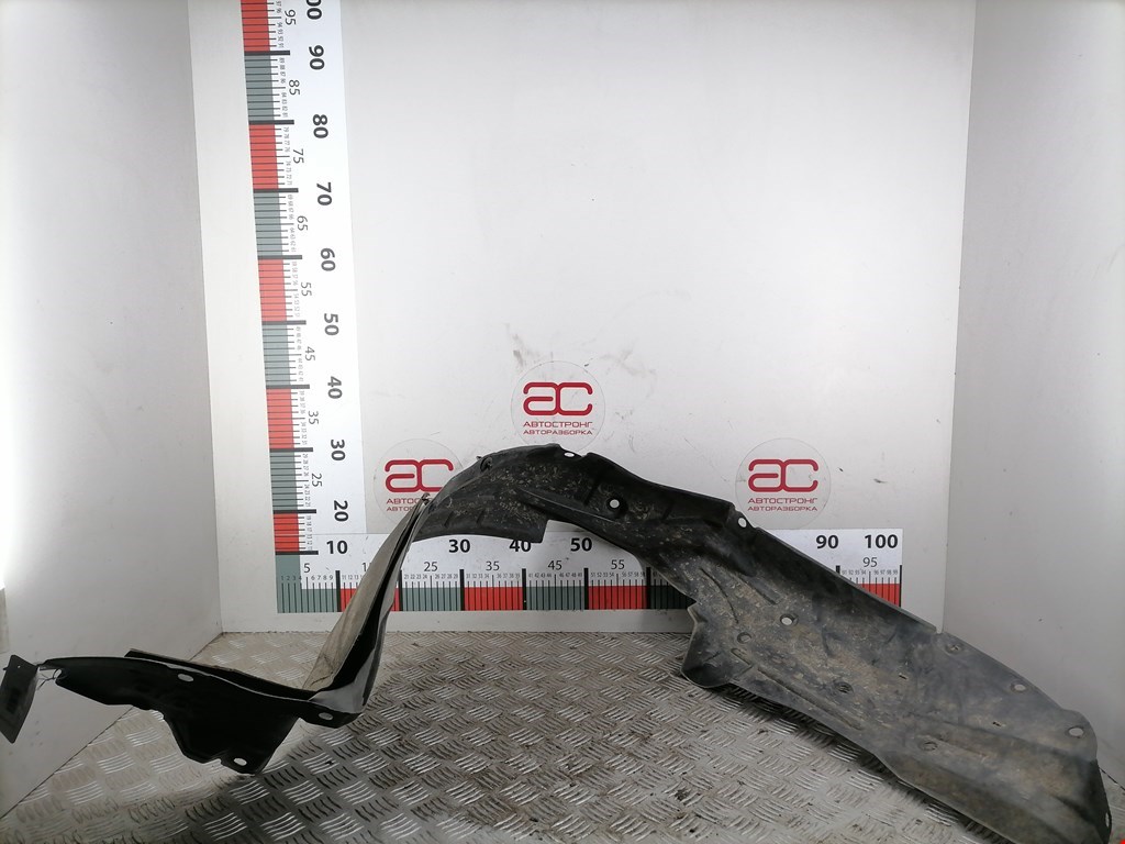 Локер (подкрылок) передний левый MAZDA Premacy CP 1999-2004