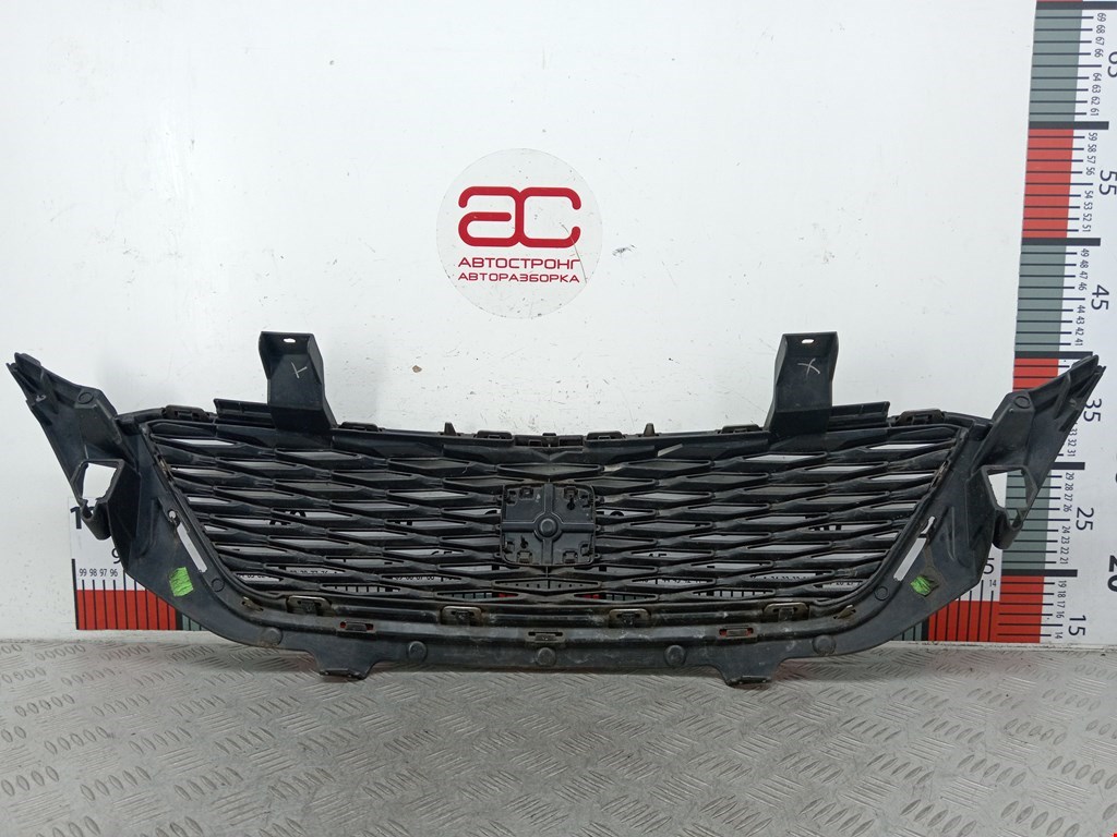 Решетка радиатора SEAT Toledo 2012-2019