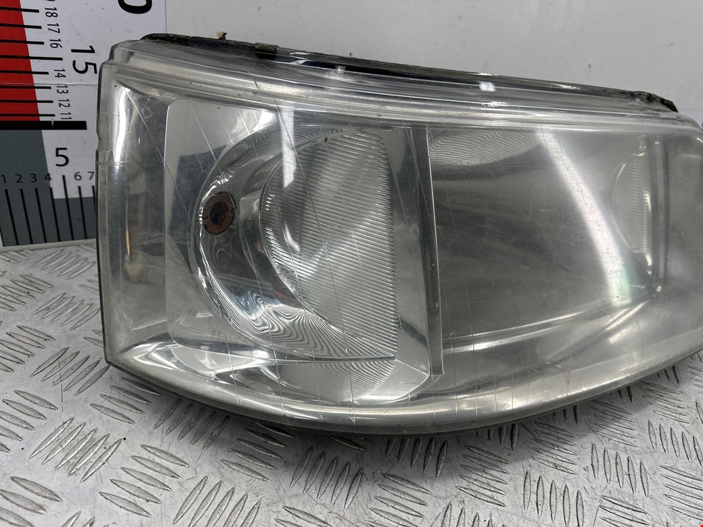 Фара правая VOLKSWAGEN Transporter T5 2003-2015