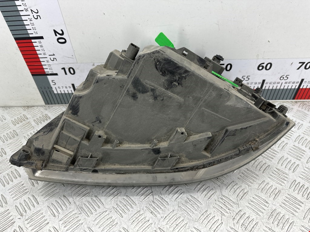 Фара правая VOLKSWAGEN Transporter T5 2003-2015