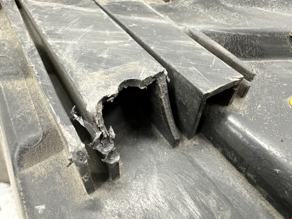 Фара правая VOLKSWAGEN Transporter T5 2003-2015