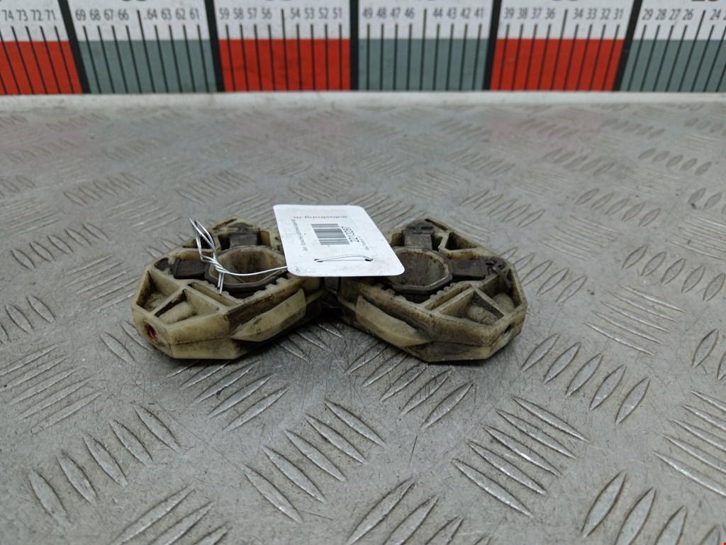 Кронштейн (крепление) радиатора SEAT Toledo 2012-2019