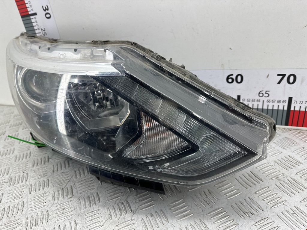 Фара правая NISSAN Qashqai J11 2013-2022