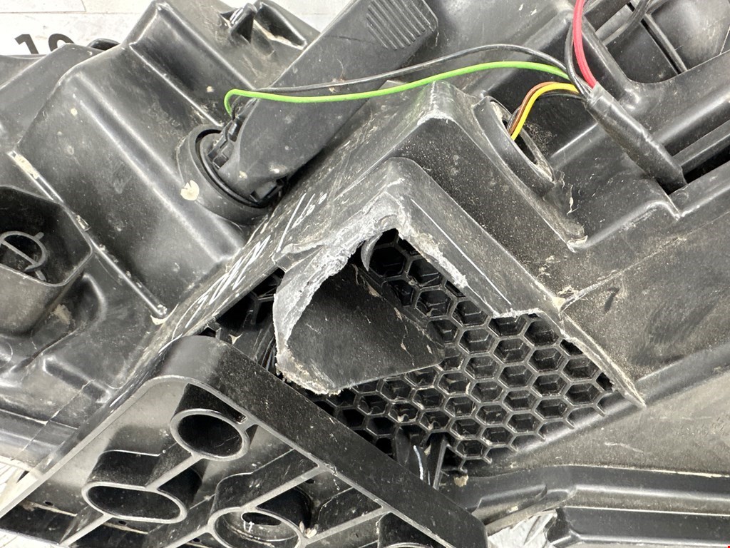 Фара правая NISSAN Qashqai J11 2013-2022