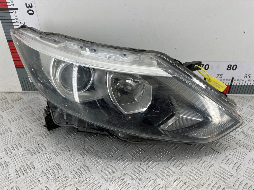 Фара правая NISSAN Qashqai J11 2013-2022