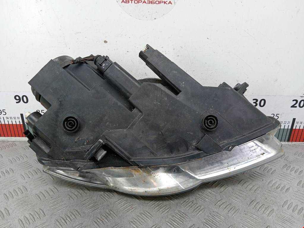Фара левая VOLKSWAGEN Passat B6 2005-2011