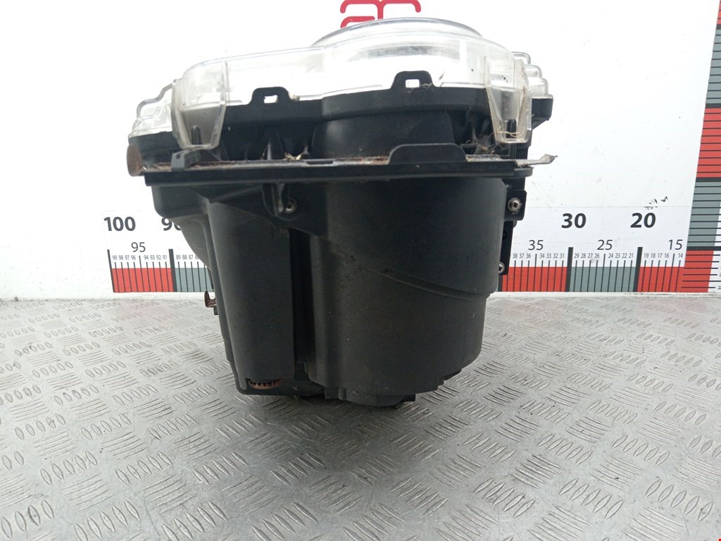 Фара левая LAND ROVER Discovery III 2005-2009