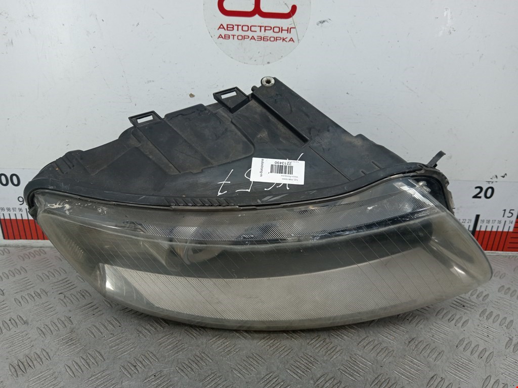 Фара правая AUDI A6 C6 2004-2010