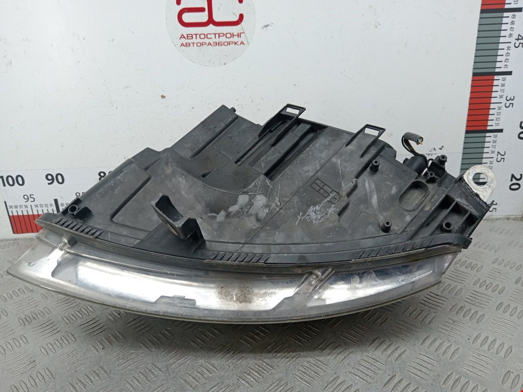 Фара правая AUDI A6 C6 2004-2010