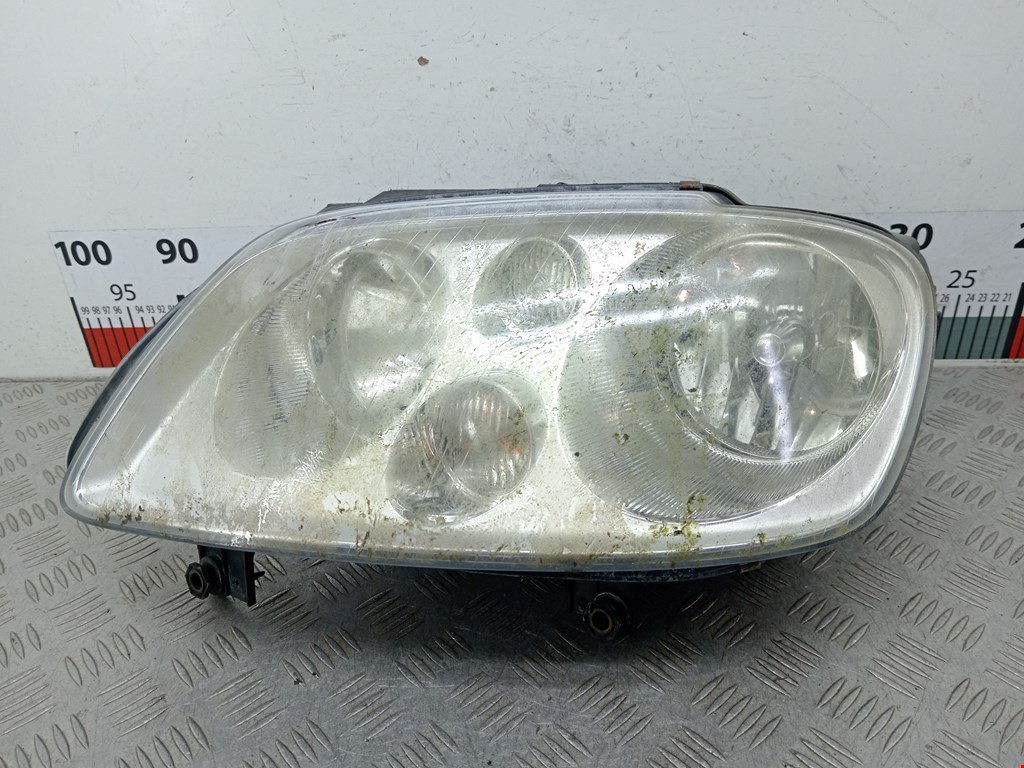 Фара левая VOLKSWAGEN Touran 2003-2010