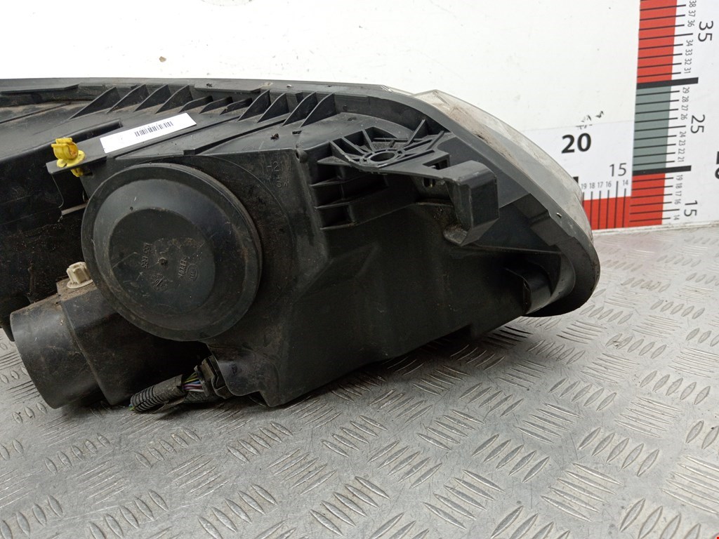 Фара левая CITROEN C3 Picasso 2009-2017