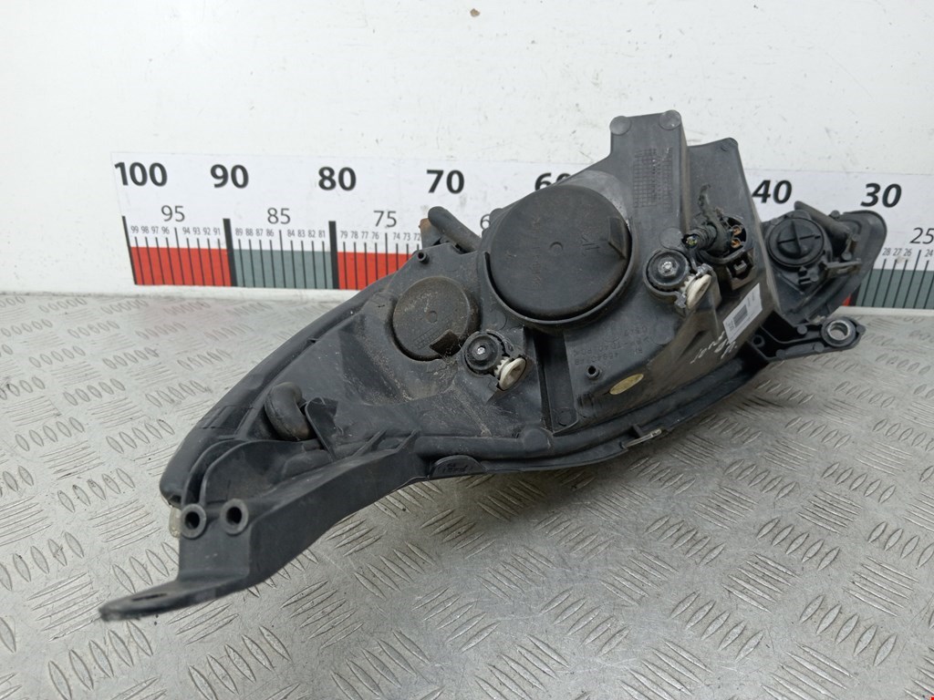 Фара правая FORD KA 2009-2016