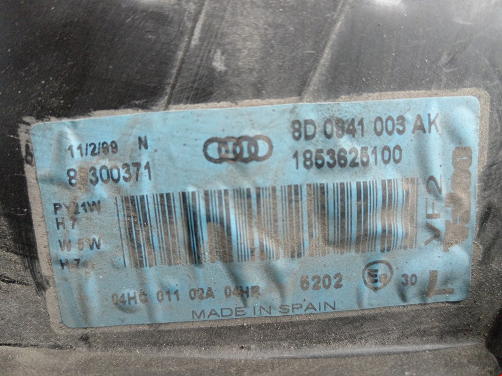 Фара левая AUDI A4 B5 1995-2001