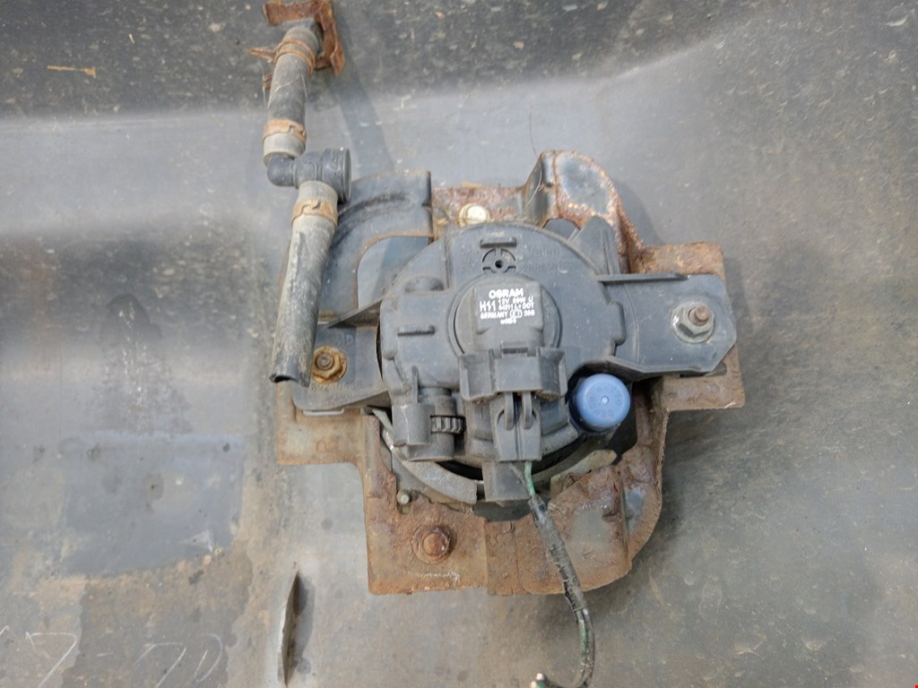 Бампер передний NISSAN X-Trail T30 2000-2007