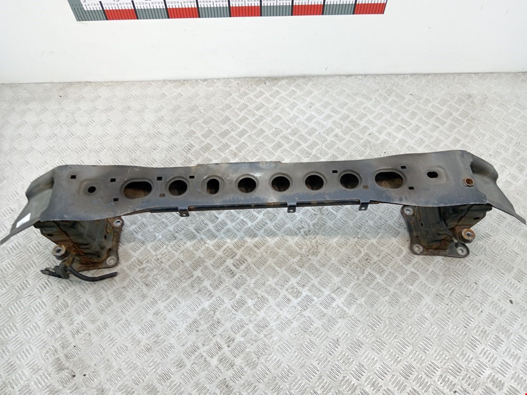 Усилитель переднего бампера (передний) FORD C-MAX 2010-2019