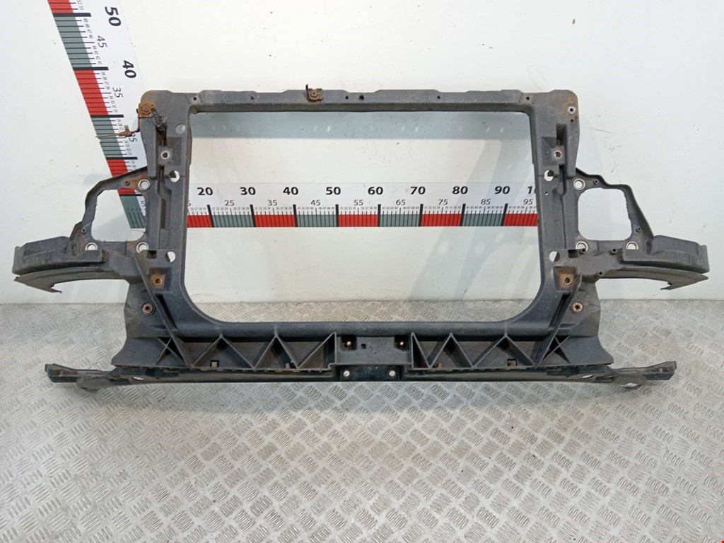 Панель передняя (передняя монтажная панель рамка передняя телевизор) Audi TT 8N (1998-2006)