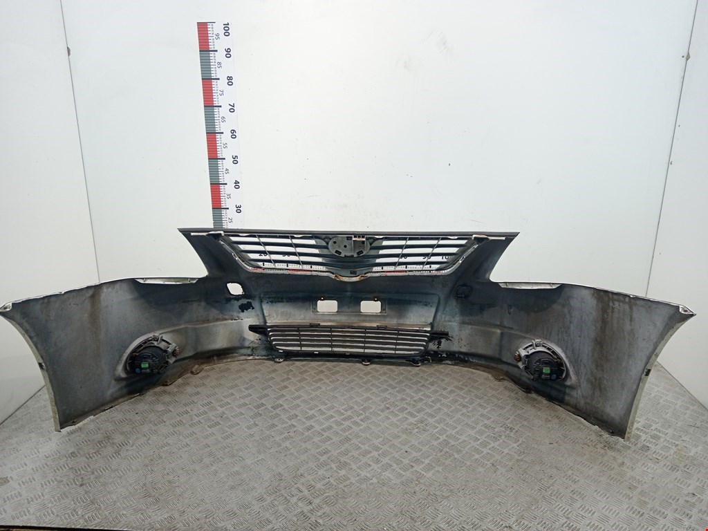 Бампер передний TOYOTA Avensis 2009-2015