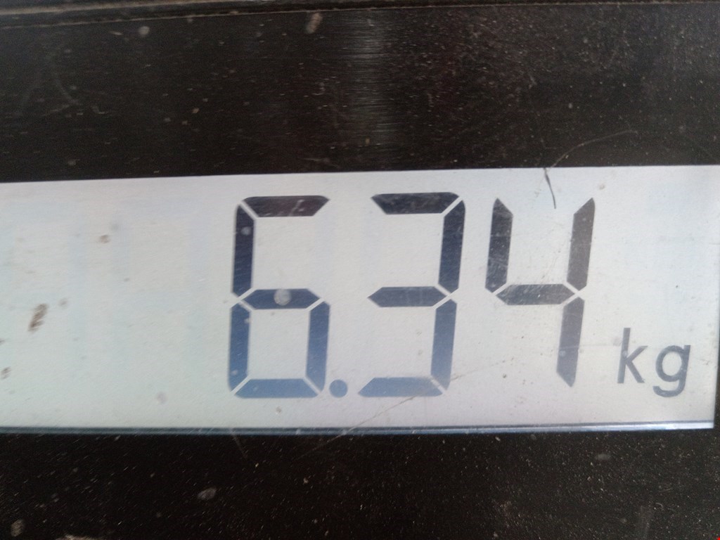 Бампер передний TOYOTA Avensis 2009-2015