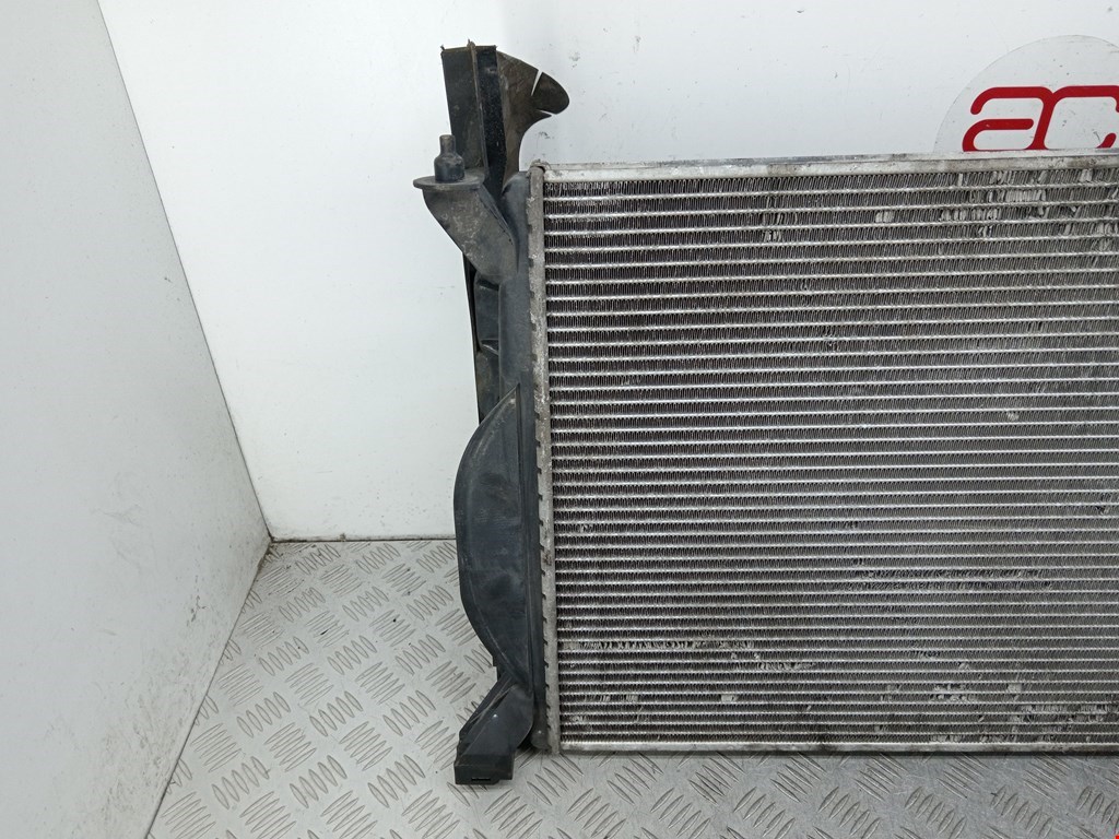 Радиатор основной AUDI A4 B7 2004-2007