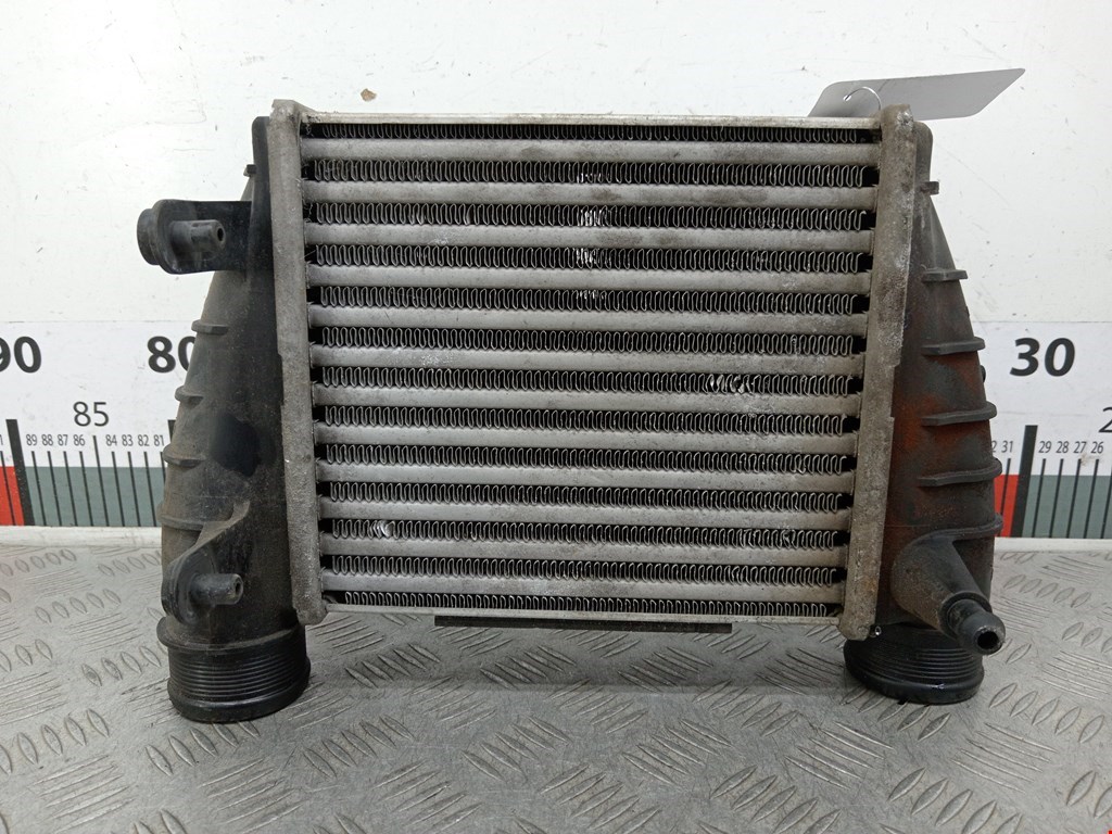 Интеркулер (радиатор интеркулера) AUDI A4 B7 2004-2007