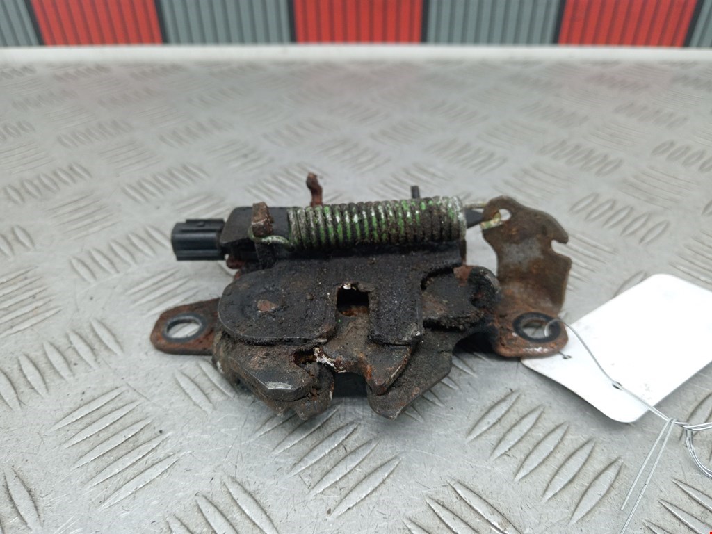 Замок капота TOYOTA Avensis 2009-2015