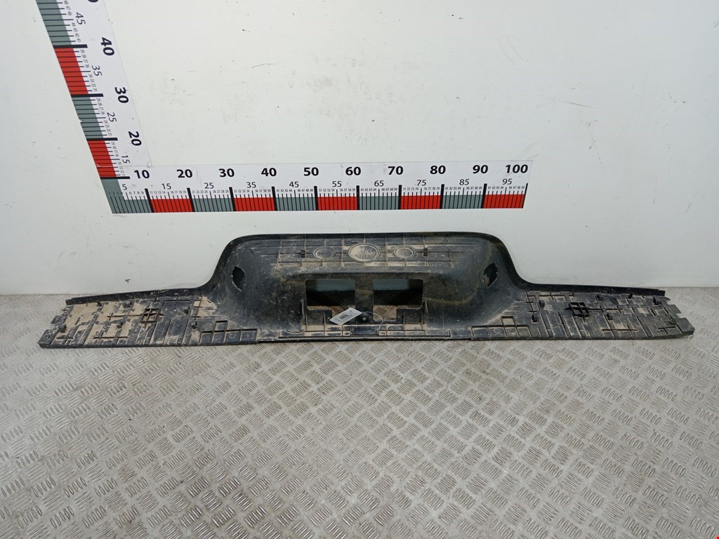 Накладка (молдинг) бампера заднего Toyota Tundra 2 (2006-2013)