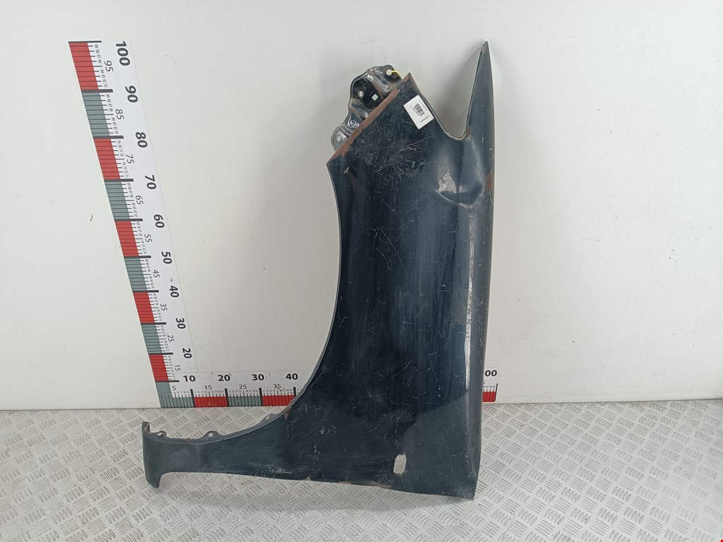 Крыло переднее левое Toyota Hilux 7 (2005-2016)