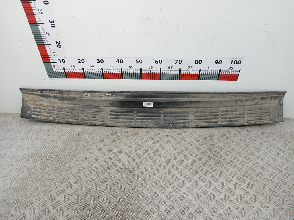 Накладка (молдинг) бампера заднего Toyota Land Cruiser (J200) (2007-2021)