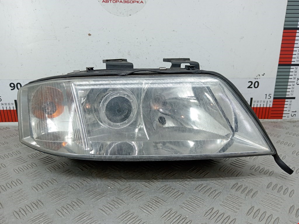 Фара правая AUDI A6 C5 1997-2004