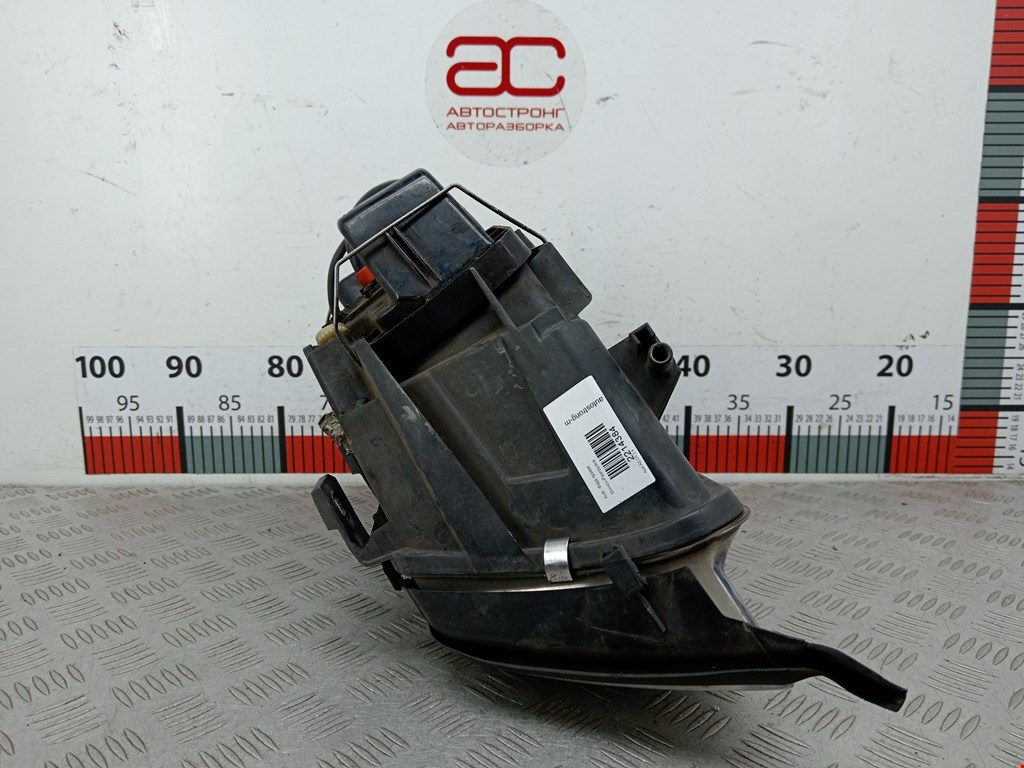 Фара правая AUDI A6 C5 1997-2004