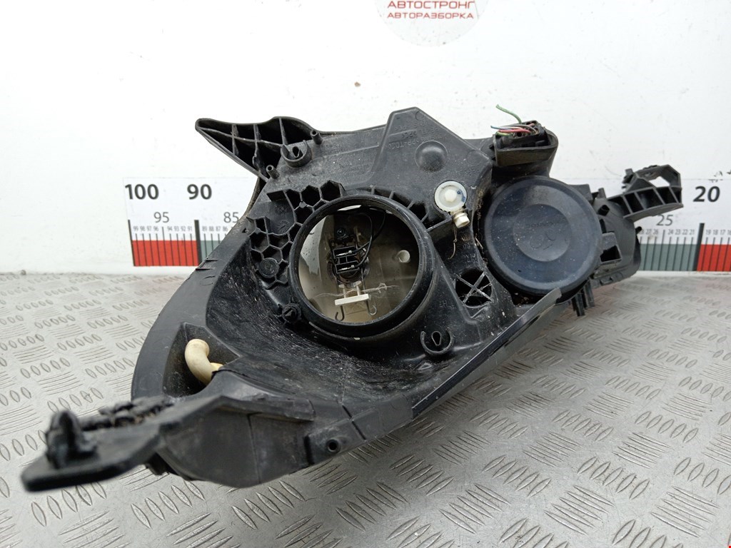 Фара правая CITROEN C3 2009-2016