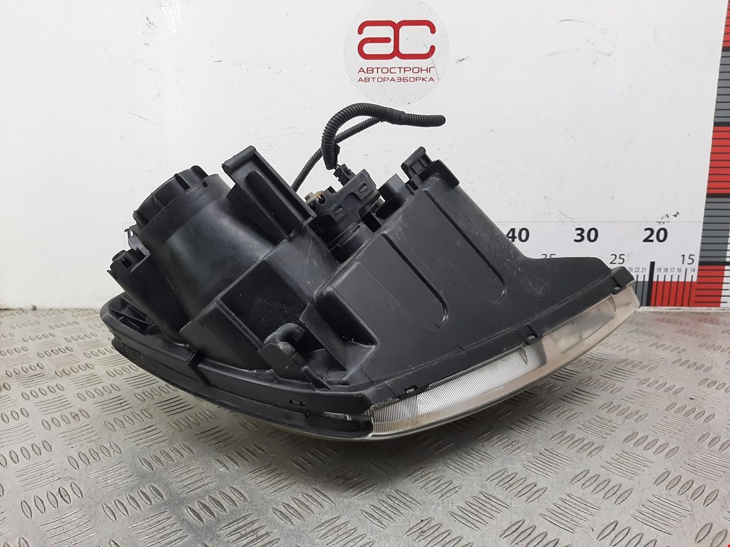 Фара левая KIA Carnival II 2006-2014
