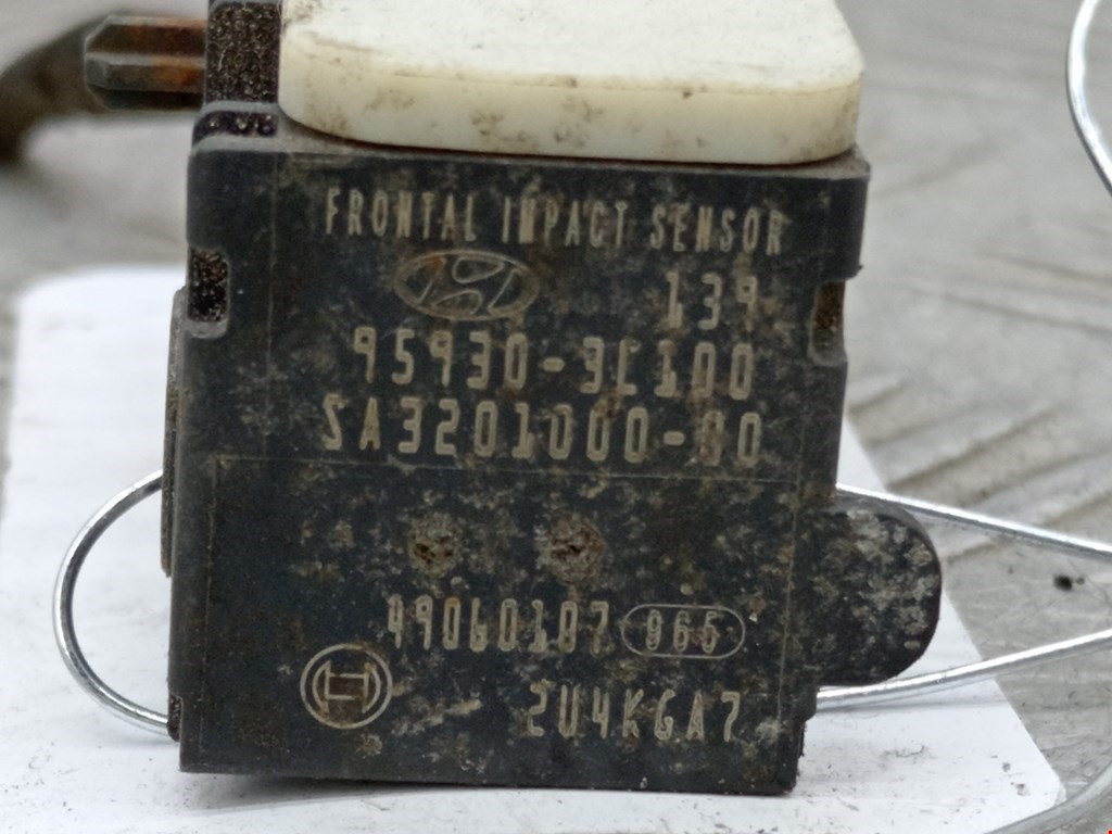 Датчик AIR BAG (подушек безопасности) HYUNDAI Santa Fe CM 2005-2012