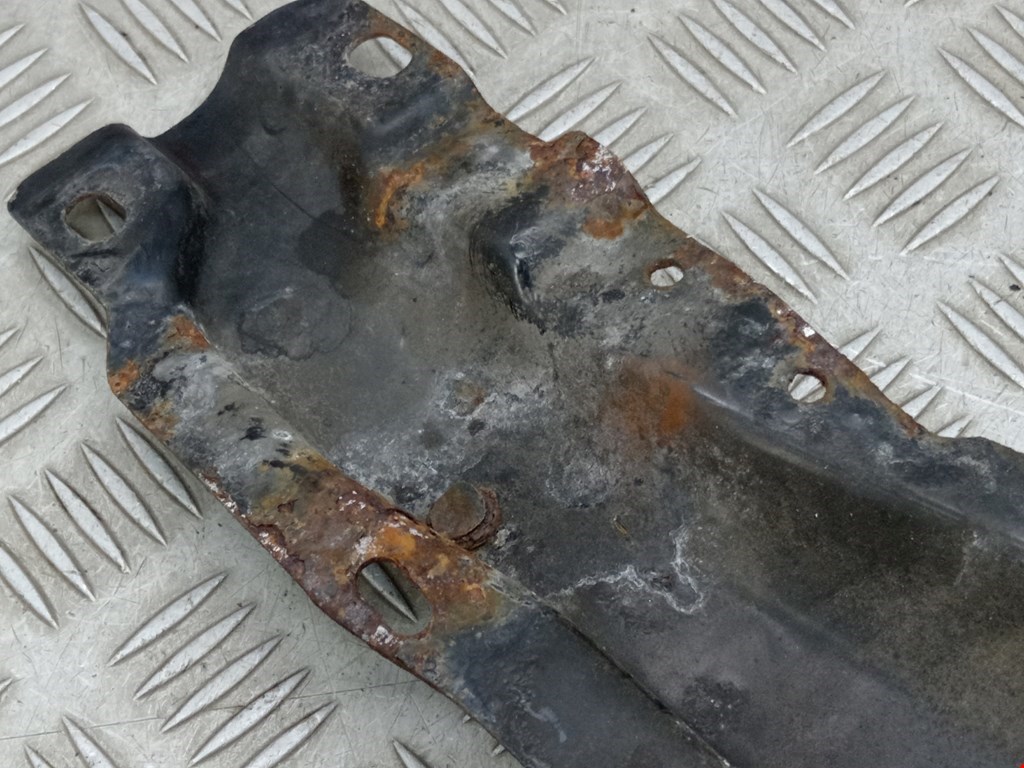 Кронштейн фары правый LAND ROVER Range Rover 2002-2012