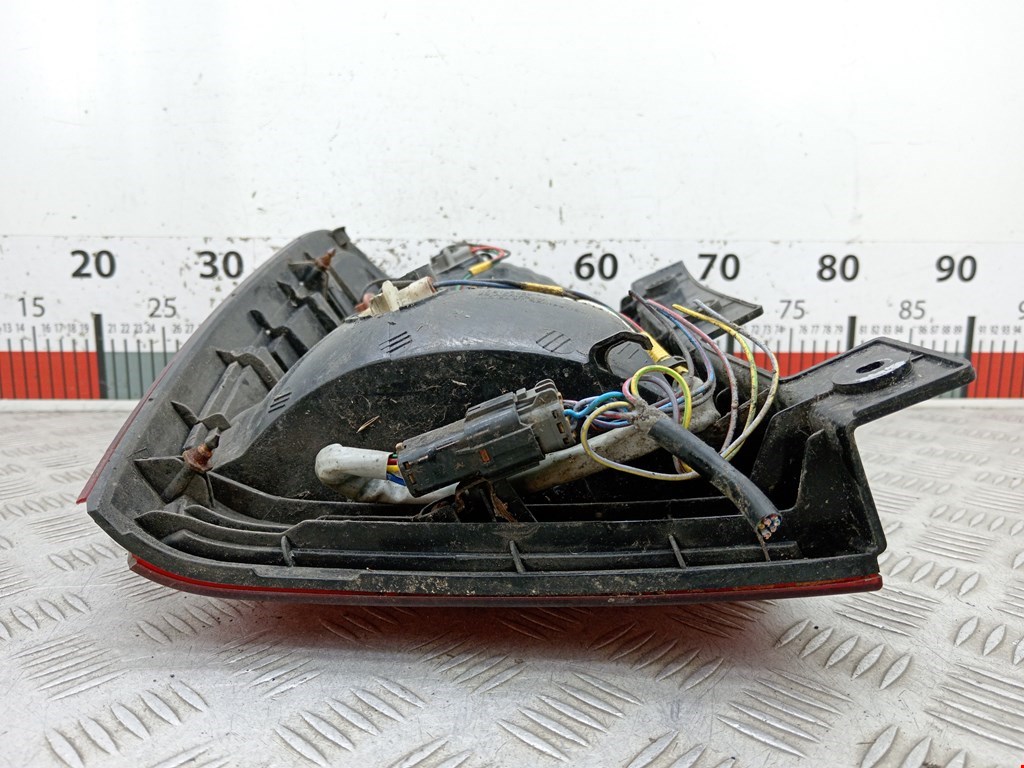 Фонарь задний правый KIA Carnival II 2006-2014