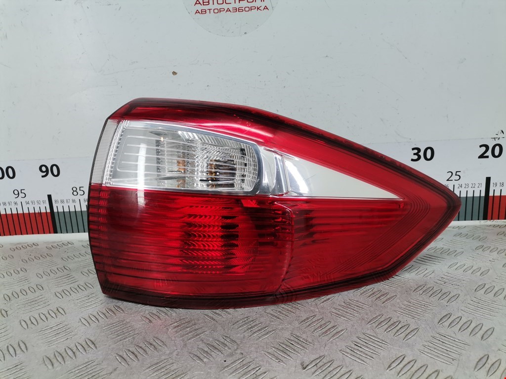 Фонарь задний правый FORD C-MAX 2010-2019