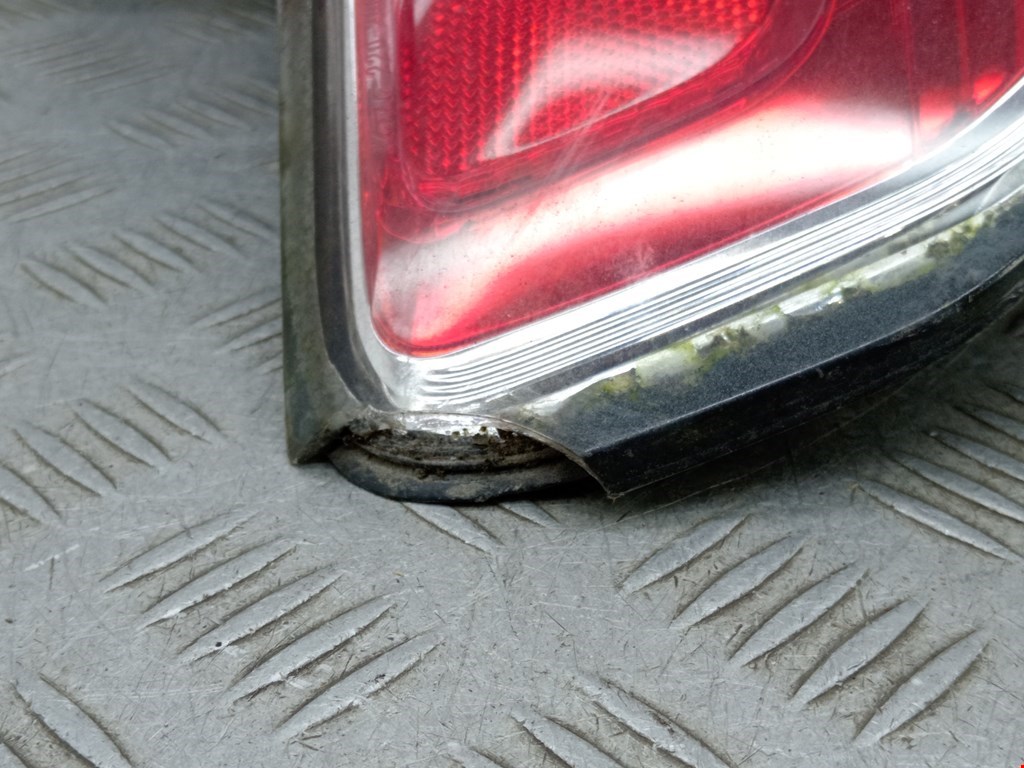 Фонарь задний левый SUBARU Forester III 2008-2013