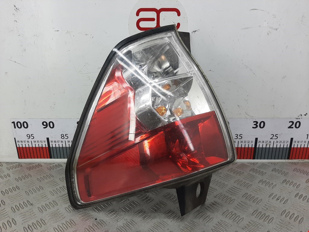 Фонарь задний правый SUBARU Forester III 2008-2013