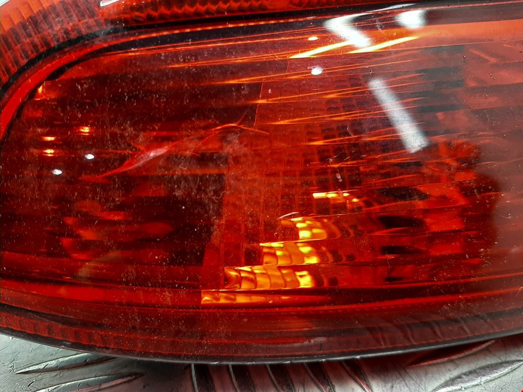 Фонарь задний правый FORD C-MAX 2003-2010