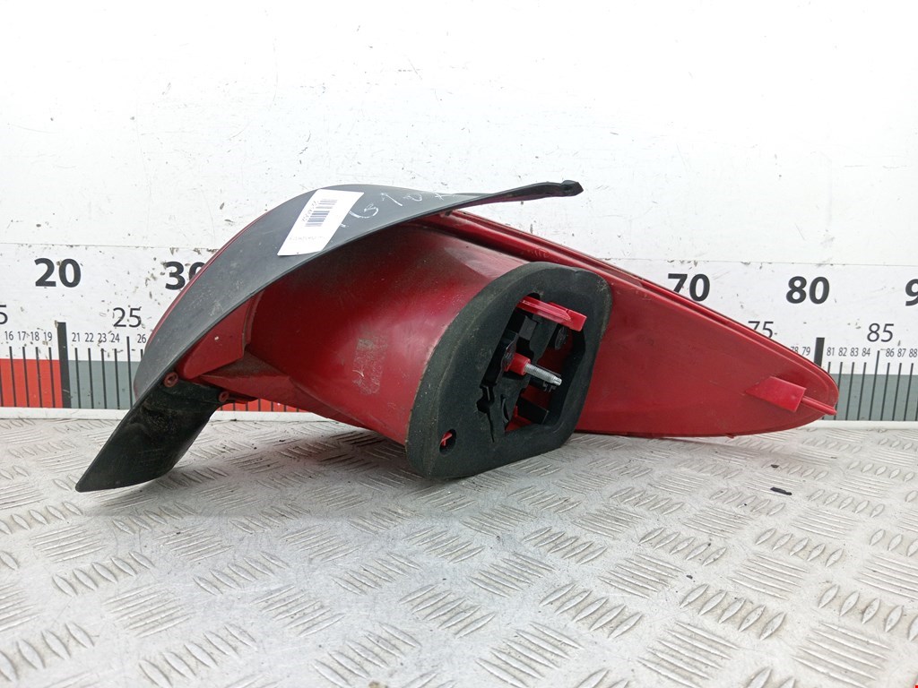 Фонарь задний левый PEUGEOT 206 1998-2012