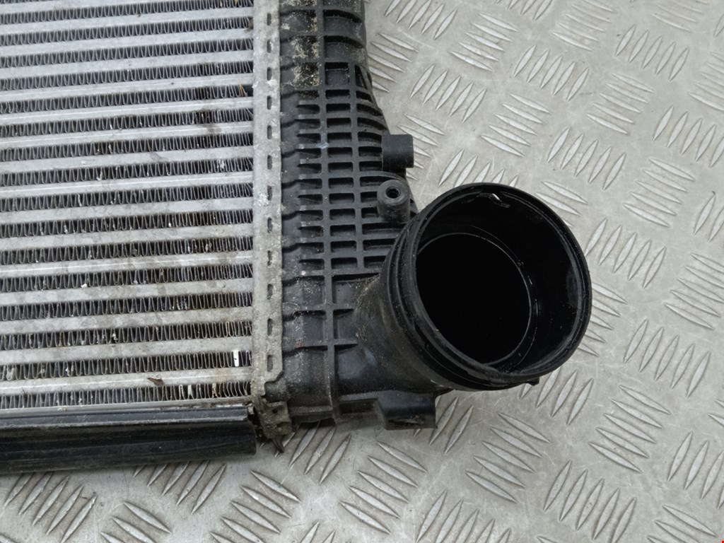 Интеркулер (радиатор интеркулера) VOLKSWAGEN Touran 2003-2010